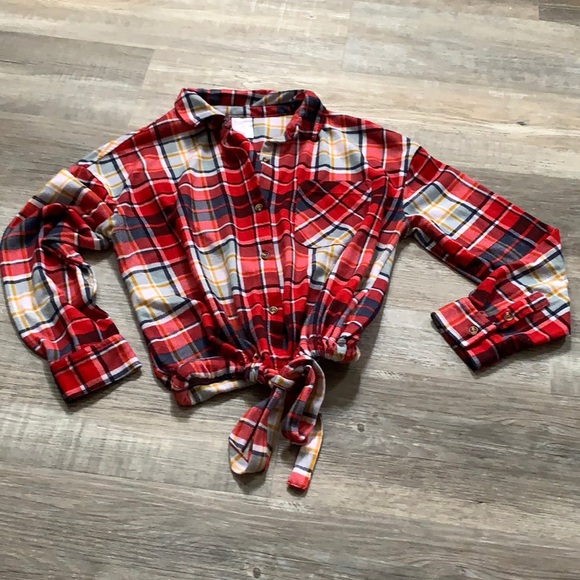 No Boundaries Tops - NoBo Long Sleeve Flannel, Buttoned Tie front Red Plaid Size Medium
